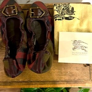 Burberry flats
